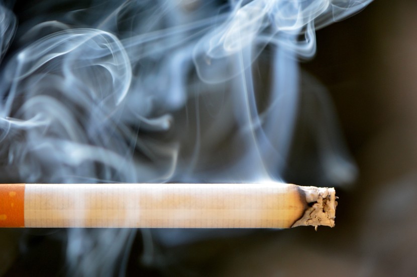 7 pomysłów na to jak usunąć zapach papierosów